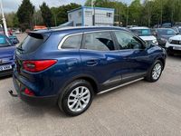Gebraucht Renault Kadjar Dynamique 130 PS (95 kW) 2016 Blau SUV