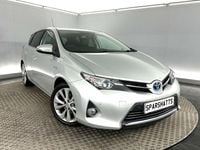Used Toyota Auris Hybrid 136 HP (100 kW) 2013 Silver Hatchback