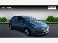 Used Toyota Auris Hybrid Business Edition 2016 Blue Hatchback