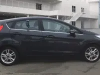 Używany Ford Fiesta Zetec 100 KM (73 kW) 2014 Szary Hatchback