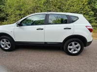 Used Nissan Qashqai Visia 2013 White SUV
