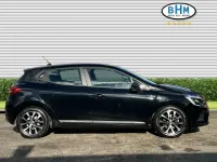 Used Renault Clio V Evolution 145 HP (106 kW) 2023 Diamond black . Hatchback