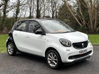 Used Smart ForFour Passion 71 HP (52 kW) 2015 White Hatchback