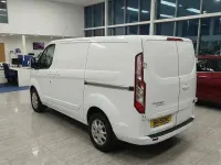 Begagnad Ford Transit Custom Limited 125 HK (91 kW) 2015 Vit Van