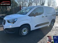 Used Vauxhall Combo 100 HP (73 kW) 2021 White MPV