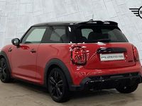 Usado Mini Cooper Hatch 134 CV (98 kW) 2023 Rojo Utilitario