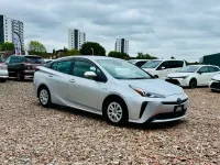 Used Toyota Prius Active 122 HP (89 kW) 2019 Silver Hatchback