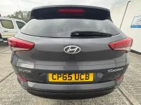 Usado Hyundai Tucson SE 116 CV (85 kW) 2015 Gris SUV