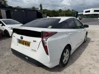 Used Toyota Prius 140 HP (102 kW) 2026 White Hatchback