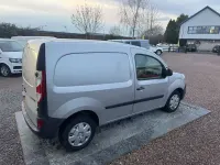 Usado Renault Kangoo Business 75 HP (55 kW) 2019 Cinzento Monovolume