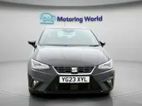 Usado Seat Ibiza FR 110 CV (80 kW) 2023 Negro Utilitario