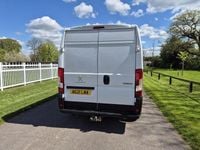 Begagnad Peugeot Boxer S 2021 Vit Van