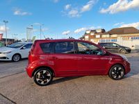 Używany Nissan Note N-TEC 110 KM (80 kW) 2013 Czerwony Hatchback