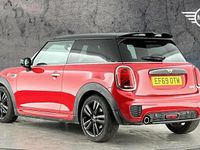 Used Mini Cooper Hatch 134 HP (98 kW) 2019 Red Hatchback