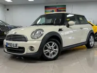 Used Mini Cooper Hatch 122 HP (89 kW) 2014 White Hatchback