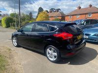 Used Ford Focus Zetec 125 HP (91 kW) 2017 Black Hatchback