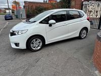 Used Honda Jazz SE 102 HP (75 kW) 2016 White Hatchback