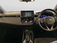 Usado Toyota Corolla 122 HP (89 kW) 2021 Preto Carrinha