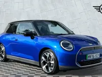 Used Mini Cooper SE Hatch 158 kW (215 HP) 2025 Blue Hatchback