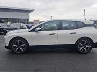 Usado BMW iX M Sport 236 kW (322 CV) 2023 Blanco SUV