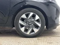 Used Hyundai i10 Advanced 63 HP (46 kW) 2025 Black Hatchback