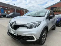 Used Renault Captur Dynamique 90 HP (66 kW) 2017 Silver SUV