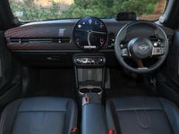 Używany Mini Cooper Hatch 154 KM (113 kW) 2024 Czarny Hatchback
