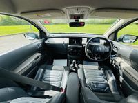 Used Citroën C4 Cactus Flair 82 HP (60 kW) 2015 White Hatchback