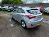 Begagnad Hyundai i30 Active 2012 Silver Halvkombi
