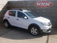 Used Dacia Sandero Ambiance 90 HP (66 kW) 2016 White Hatchback