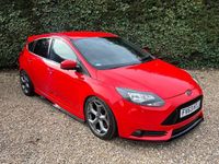Used Ford Focus ST 250 HP (183 kW) 2013 Red Hatchback