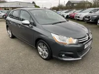 Usado Citroën C4 Start 115 HP (84 kW) 2015 Cinzento Citadino