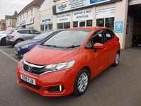 Used Honda Jazz SE 101 HP (74 kW) 2018 Orange Hatchback