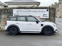 Usado Mini Cooper Classic 136 HP (100 kW) 2020 Branco Citadino