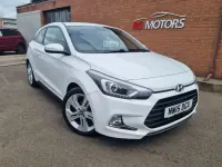 Used Hyundai i20 Sport 84 HP (61 kW) 2015 White Coupe