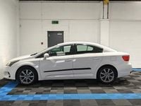 Used Toyota Avensis T4 147 HP (108 kW) 2013 White Sedan