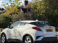 Used Toyota C-HR 2019 White SUV