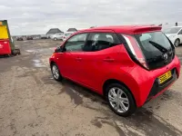 Used Toyota Aygo x-press 69 HP (50 kW) 2015 Red Hatchback