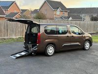 Second-hand Vauxhall Combo Design Edition 110 CP (80 kW) 2020 Maro Monovolum