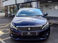 Used Peugeot 308 Allure 130 HP (95 kW) 2018 Blue Hatchback