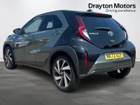 Used Toyota Aygo X 72 HP (52 kW) 2022 Green SUV