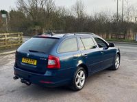 Used Skoda Octavia SE 105 HP (77 kW) 2012 Blue Estate