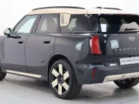 Używany Mini Countryman Exclusive 215 KM (158 kW) 2025 Czarny SUV