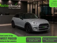 Usado Mini Cooper Hatch 136 CV (100 kW) 2018 Gris Utilitario