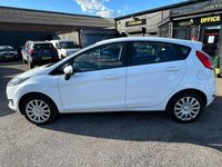 Used Ford Fiesta Style 2014 White Hatchback