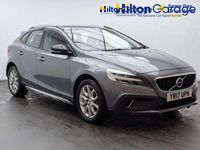 Usado Volvo V40 Pro 152 HP (111 kW) 2017 Cinzento Citadino