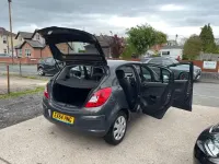 Used Vauxhall Corsa Design Edition 100 HP (73 kW) 2014 Grey Hatchback