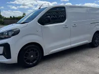 Used Vauxhall Vivaro 143 HP (105 kW) 2024 White MPV