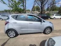 Käytetty Hyundai i10 SE 66 HP (48 kW) 2017 Hopea Viistoperä