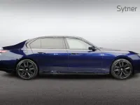 New BMW i7 M Sport 330 kW (449 HP) 2026 Blue Sedan